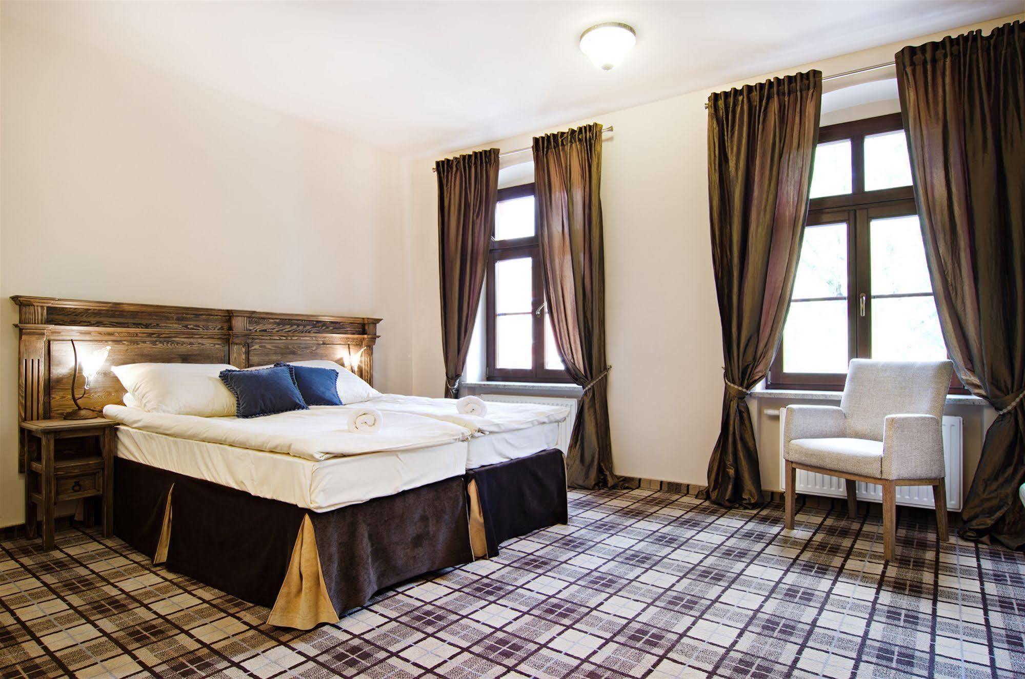 Five Stars Bed&Breakfast Wrocław Eksteriør billede